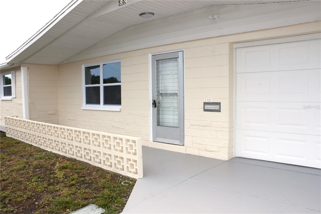 5102 Manor Drive New Port Richey, FL 34652 - Photo 8 of 32