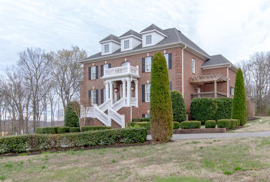 930 Tyree Springs Road, Unit 930B White House, TN 37188 - Photo 2 of 30 Gallery Image 2