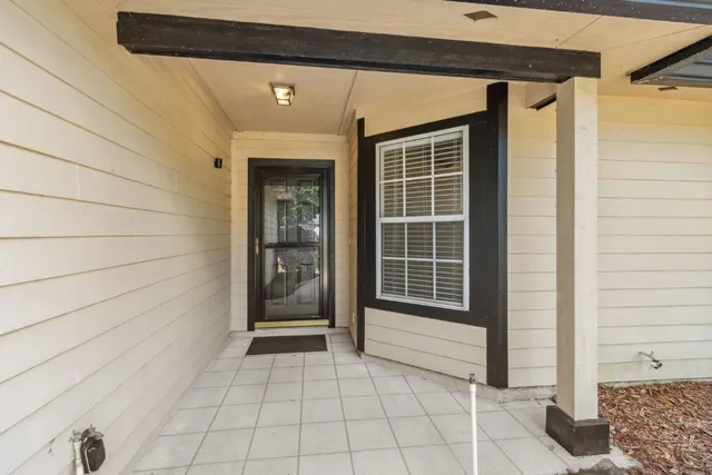 $2,500 | 2102 Inverness Road, Fernandina Beach, FL 32034