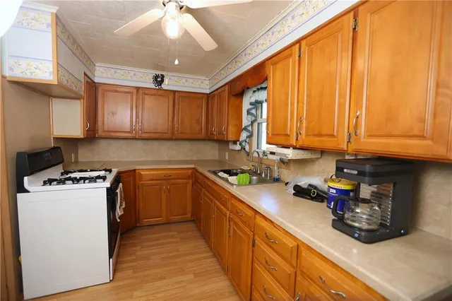 $175,000 | 715 West Valley Street, St. Joseph, MO 64504