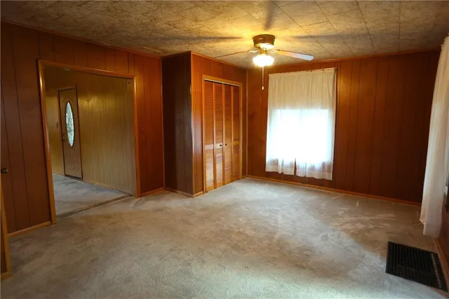 $175,000 | 715 West Valley Street, St. Joseph, MO 64504