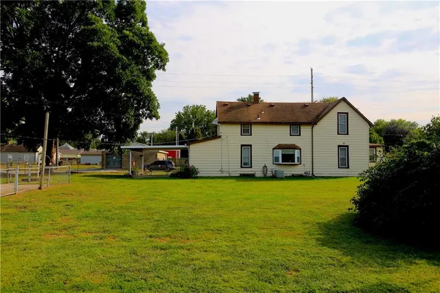 $175,000 | 715 West Valley Street, St. Joseph, MO 64504