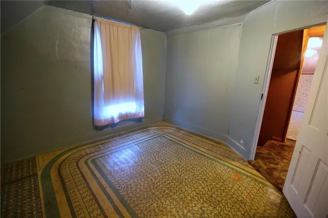 $175,000 | 715 West Valley Street, St. Joseph, MO 64504