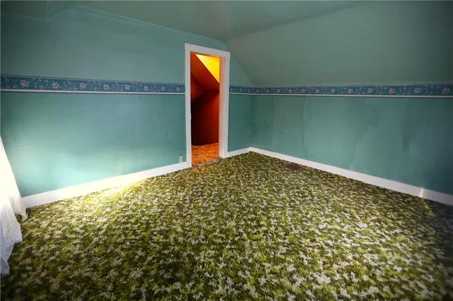 $175,000 | 715 West Valley Street, St. Joseph, MO 64504