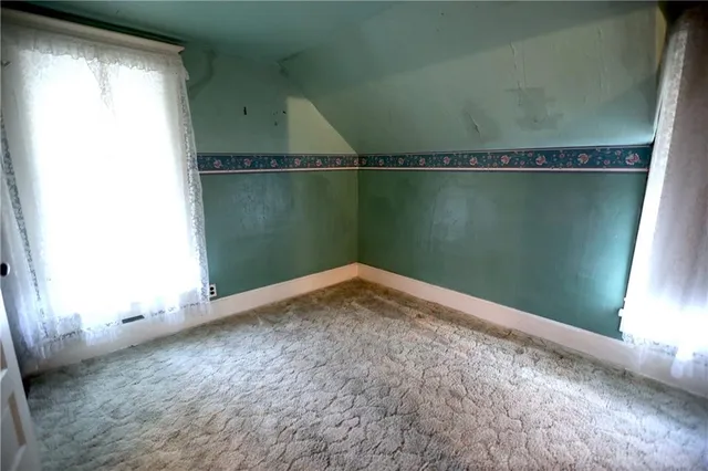 $175,000 | 715 West Valley Street, St. Joseph, MO 64504