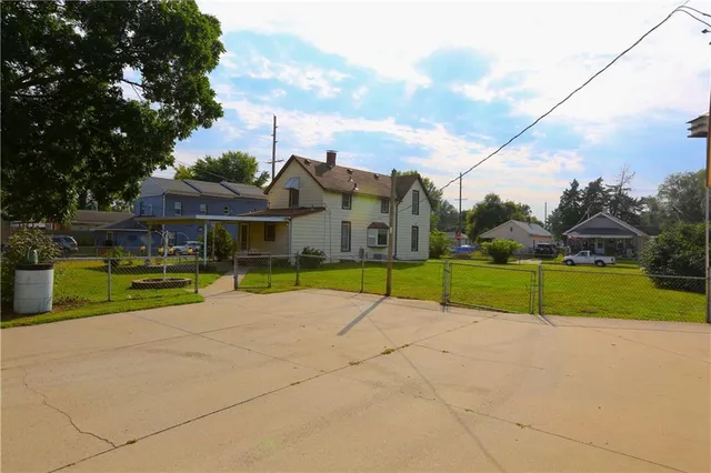 $175,000 | 715 West Valley Street, St. Joseph, MO 64504