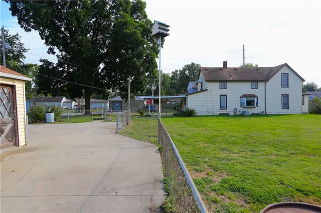 $175,000 | 715 West Valley Street, St. Joseph, MO 64504