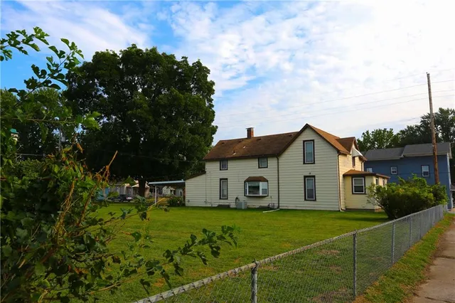 $175,000 | 715 West Valley Street, St. Joseph, MO 64504