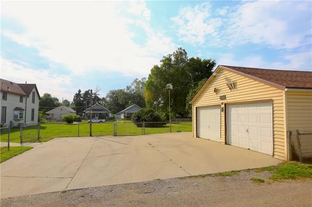 $175,000 | 715 West Valley Street, St. Joseph, MO 64504