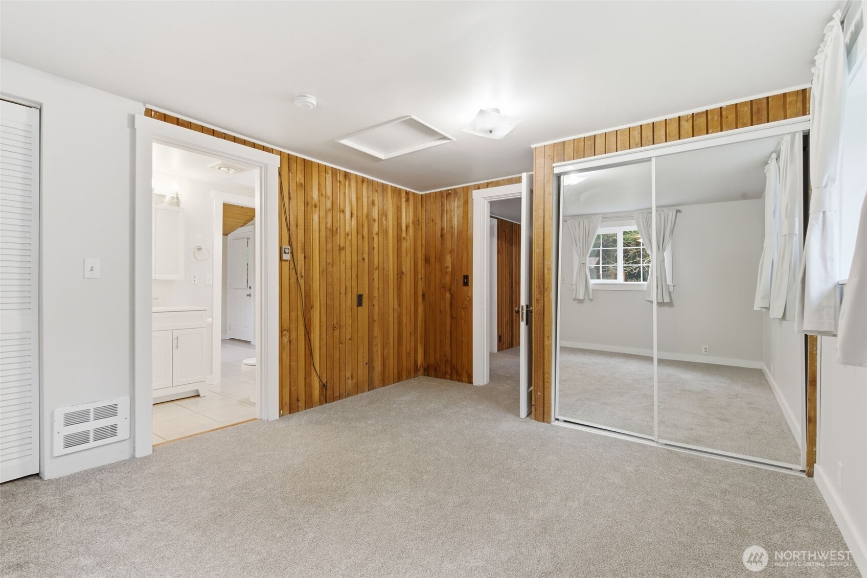 16141 Thorpe Road Northeast Poulsbo, WA 98370 - Photo 12 of 19