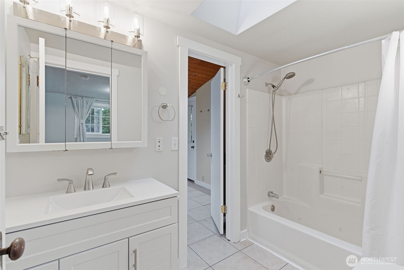 16141 Thorpe Road Northeast Poulsbo, WA 98370 - Photo 15 of 19