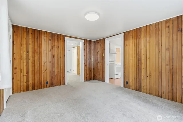 $2,400 | 16141 Thorpe Road Northeast, Poulsbo, WA 98370