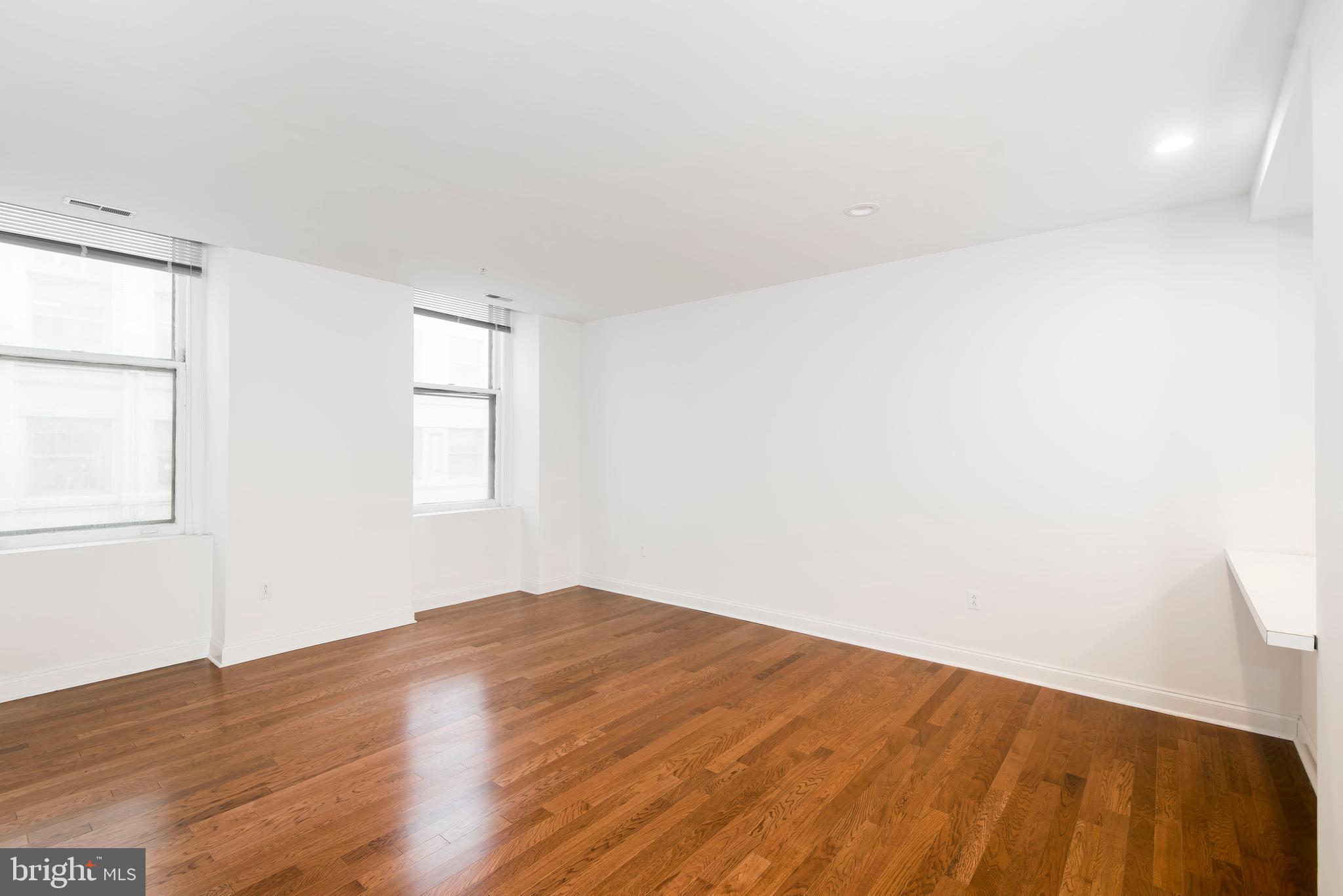 1600-4 Walnut Street, Unit 304 Philadelphia, PA 19103 - Photo 7 of 12
