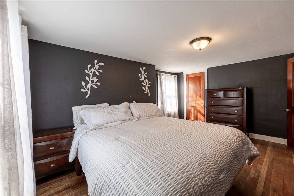 103 Chicago Street Fall River, MA 02721 - Photo 15 of 41