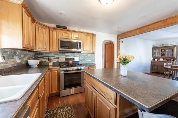 $450,000 | 103 Chicago Street, Fall River, MA 02721