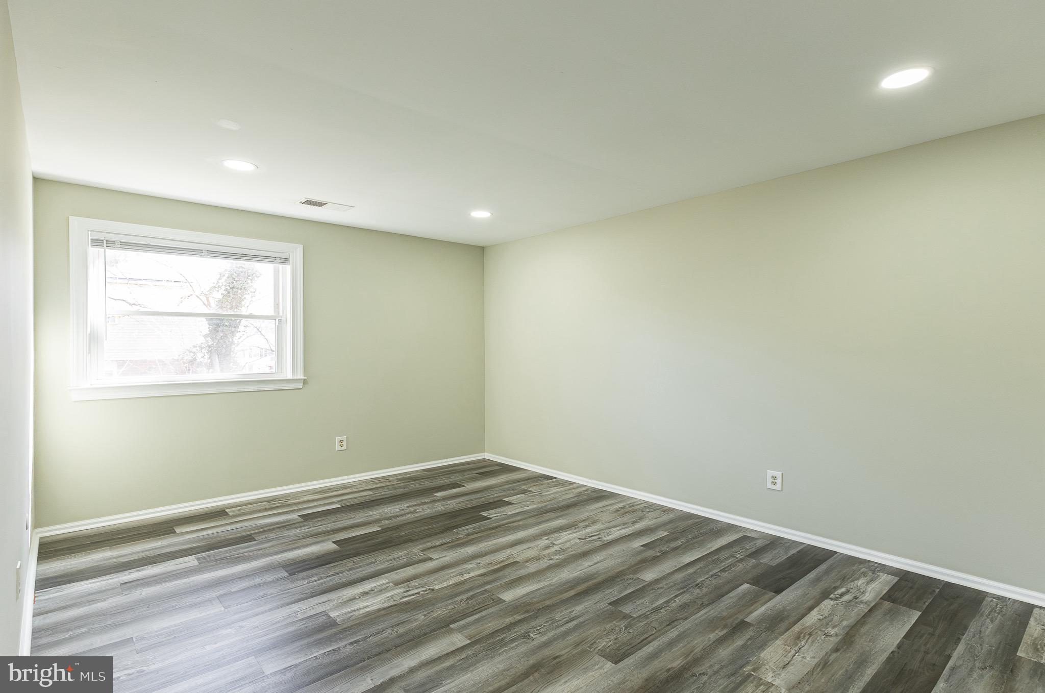9463 Ashton Road Philadelphia, PA 19114 - Photo 17 of 25 Gallery Image 17