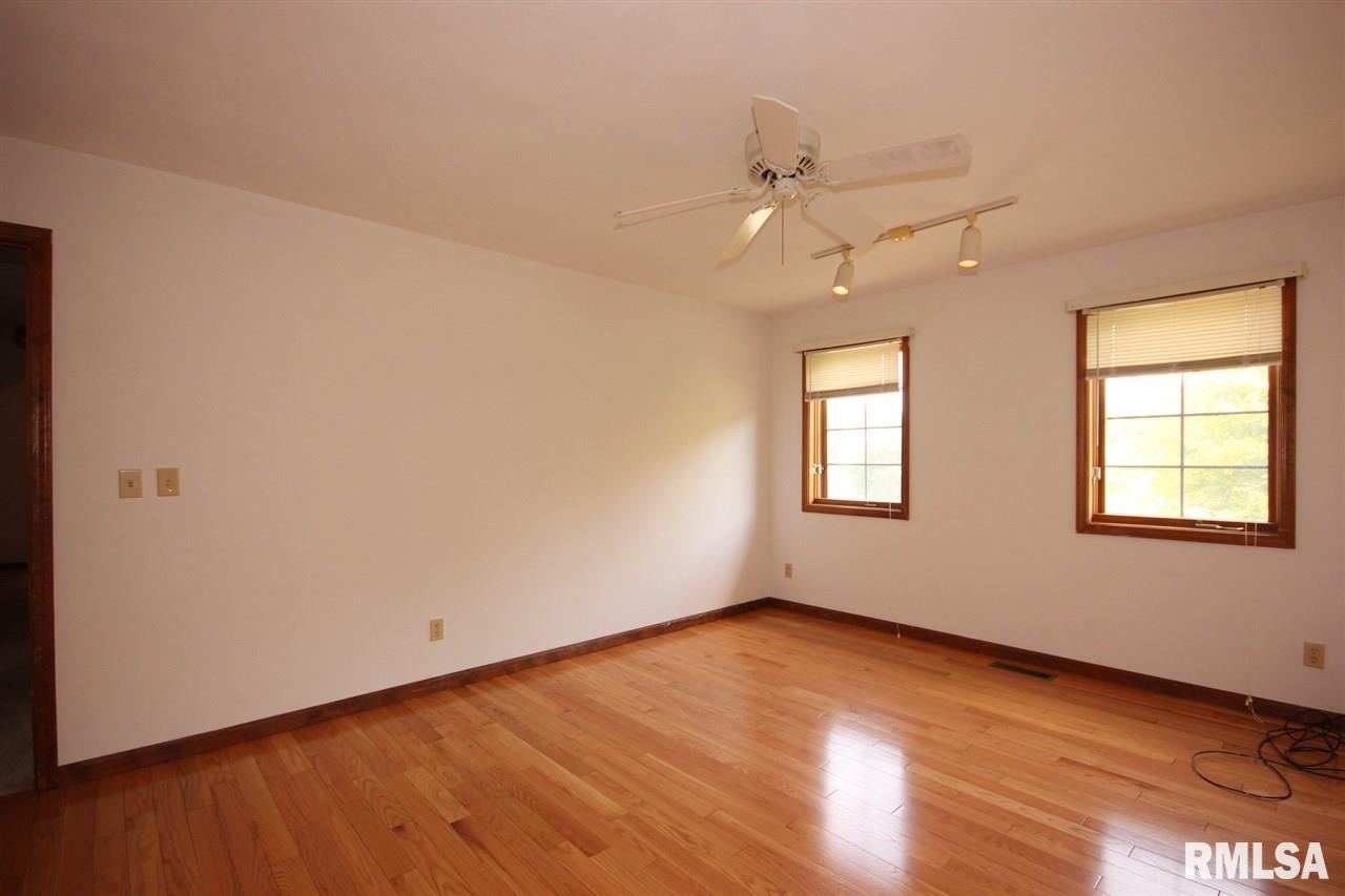 3632 West Chartwell Road Peoria, IL 61614 - Photo 19 of 36 Gallery Image 19