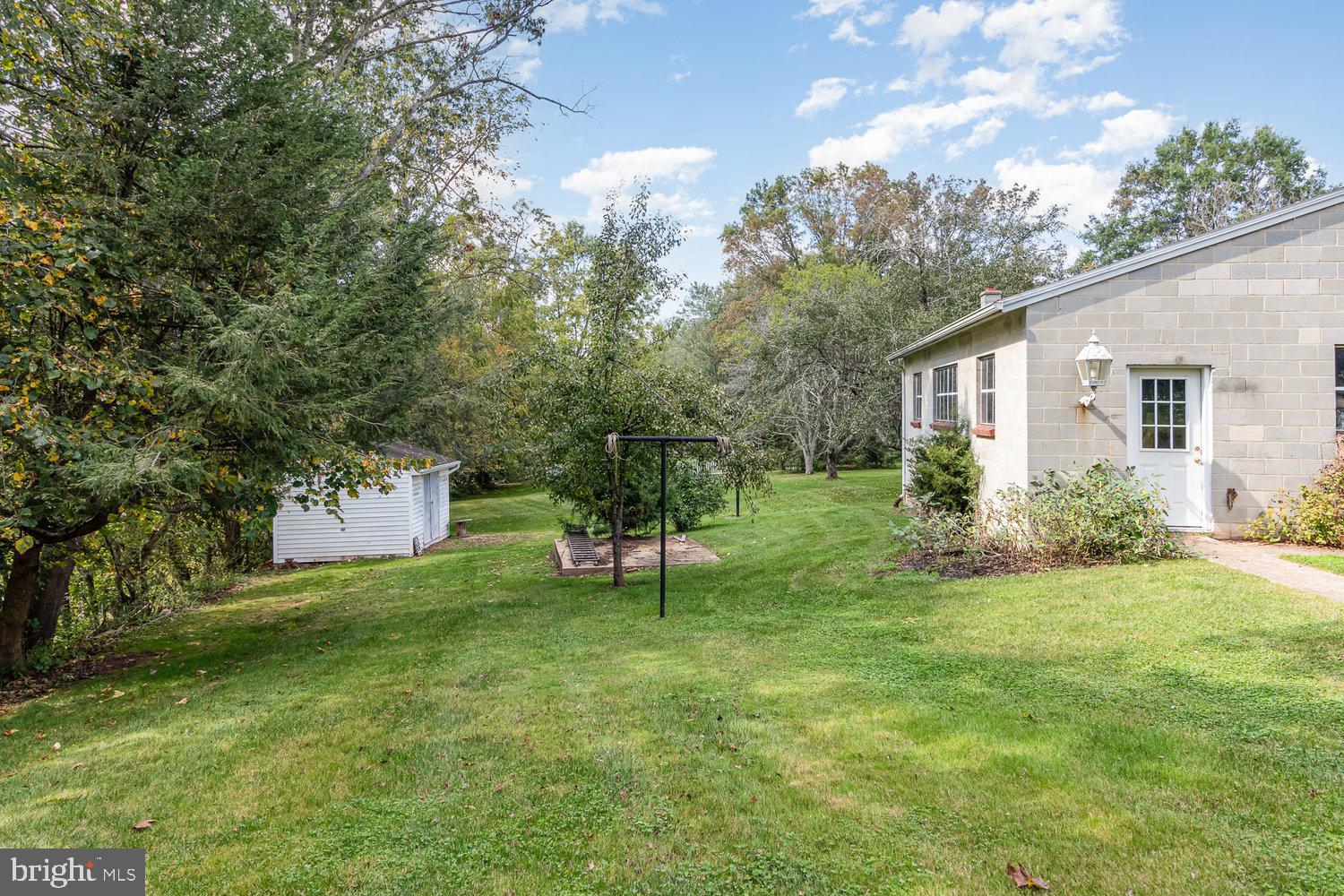321 North York Road Mechanicsburg, PA 17055 - Photo 29 of 40 Exterior