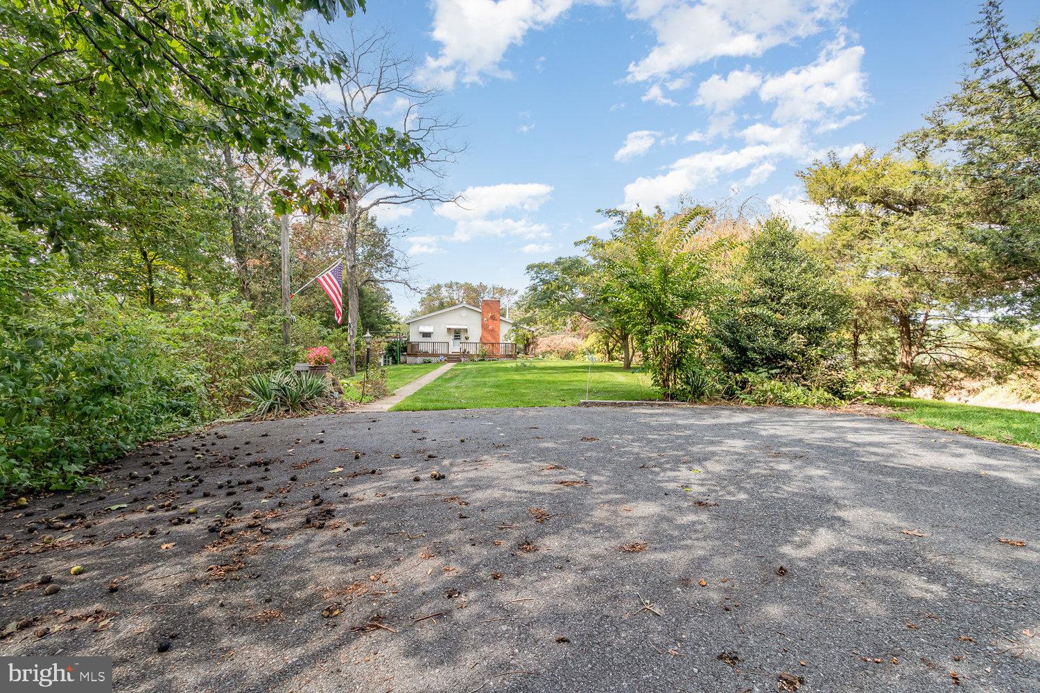321 North York Road Mechanicsburg, PA 17055 - Photo 33 of 40 1st Driveway