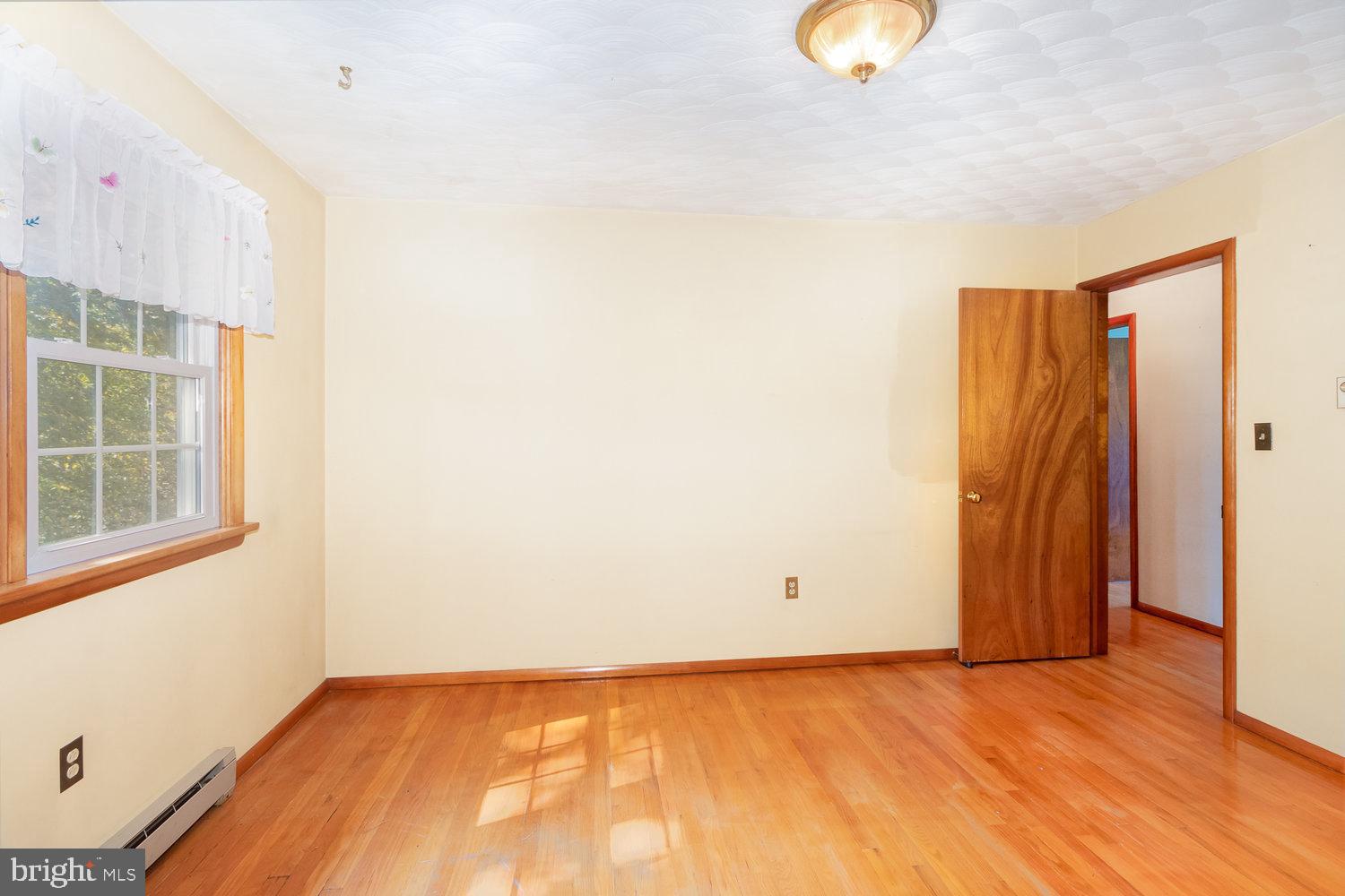 321 North York Road Mechanicsburg, PA 17055 - Photo 9 of 40 Dining Room