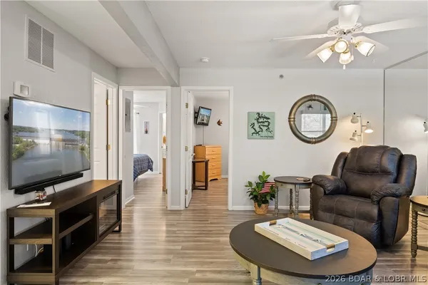 $219,000 | 40 Lighthouse Road, Unit 1302, Lake Ozark, MO 65049
