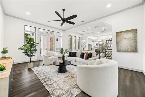 $649,000 | 1012 Robin Street, Houston, TX 77019