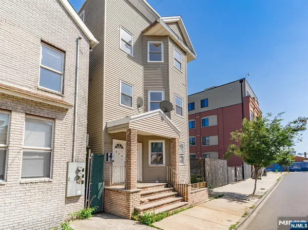 $800,000 | 524 Mulberry Street, Newark, NJ 07114