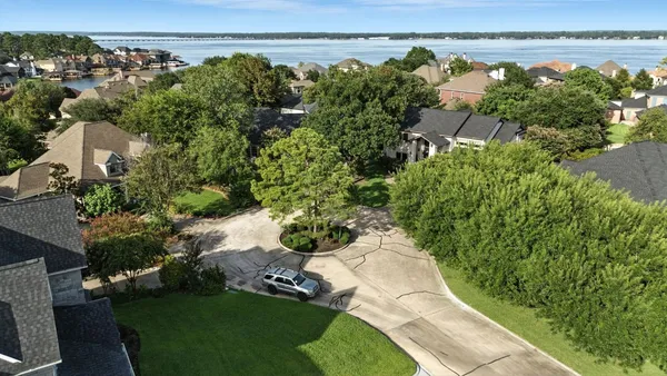 $3,200 | 12 Edgewood Circle, Montgomery, TX 77356