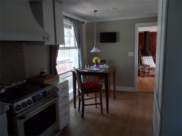 42 Riverview Road Framingham, MA 01701 - Photo 5 of 17 Gallery Image 5
