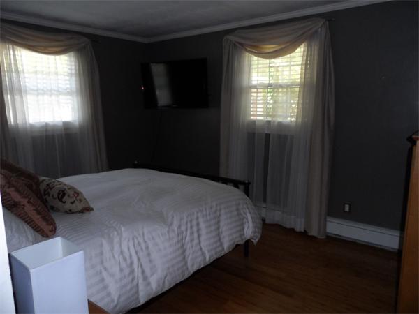 42 Riverview Road Framingham, MA 01701 - Photo 8 of 17 Gallery Image 8