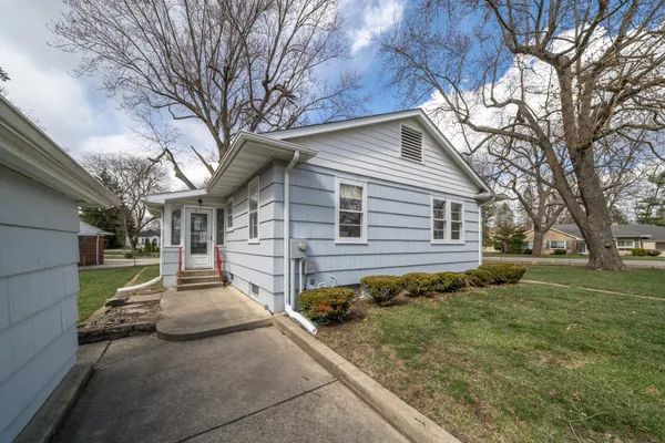 $209,900 | 5725 Edgewood Boulevard, Monroe, MI 48161
