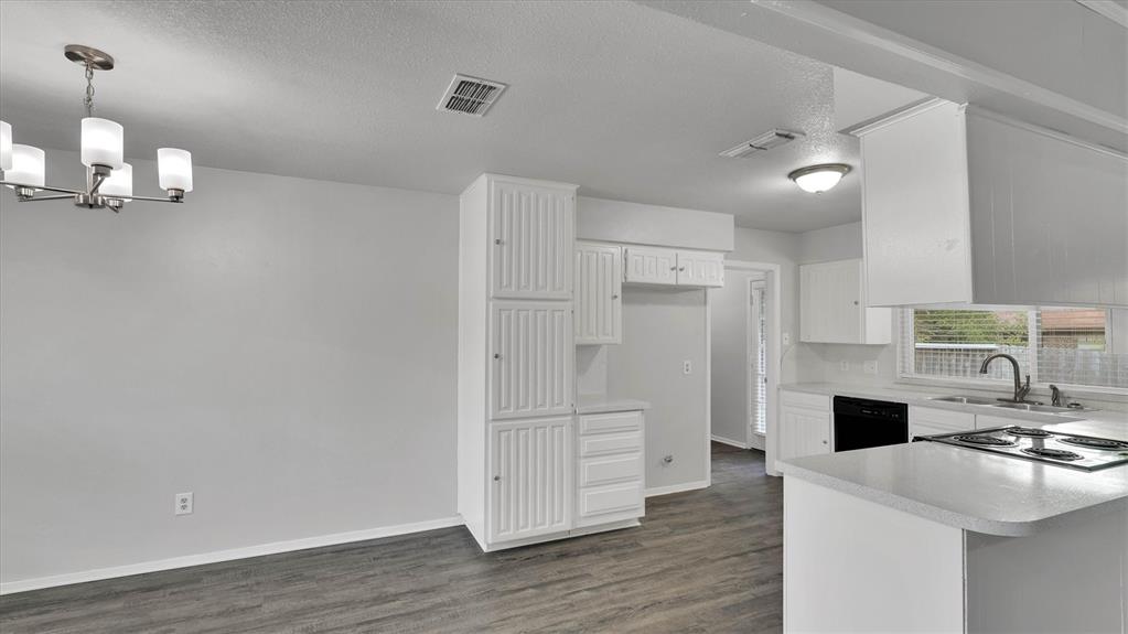 1500 High Ridge Road Benbrook, TX 76126 - Photo 7 of 33 Gallery Image 7