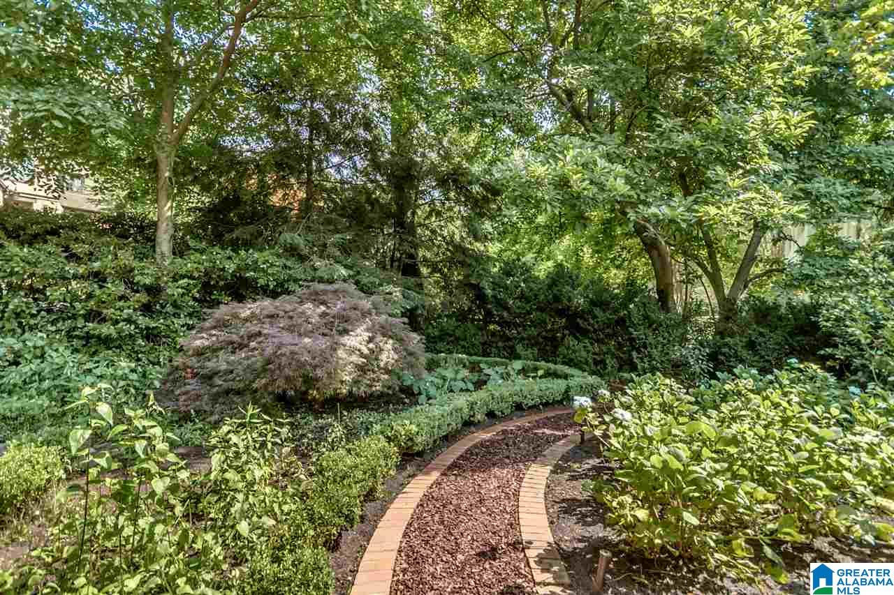 21 Woodhill Road Birmingham, AL 35213 - Photo 5 of 50 Gallery Image 5