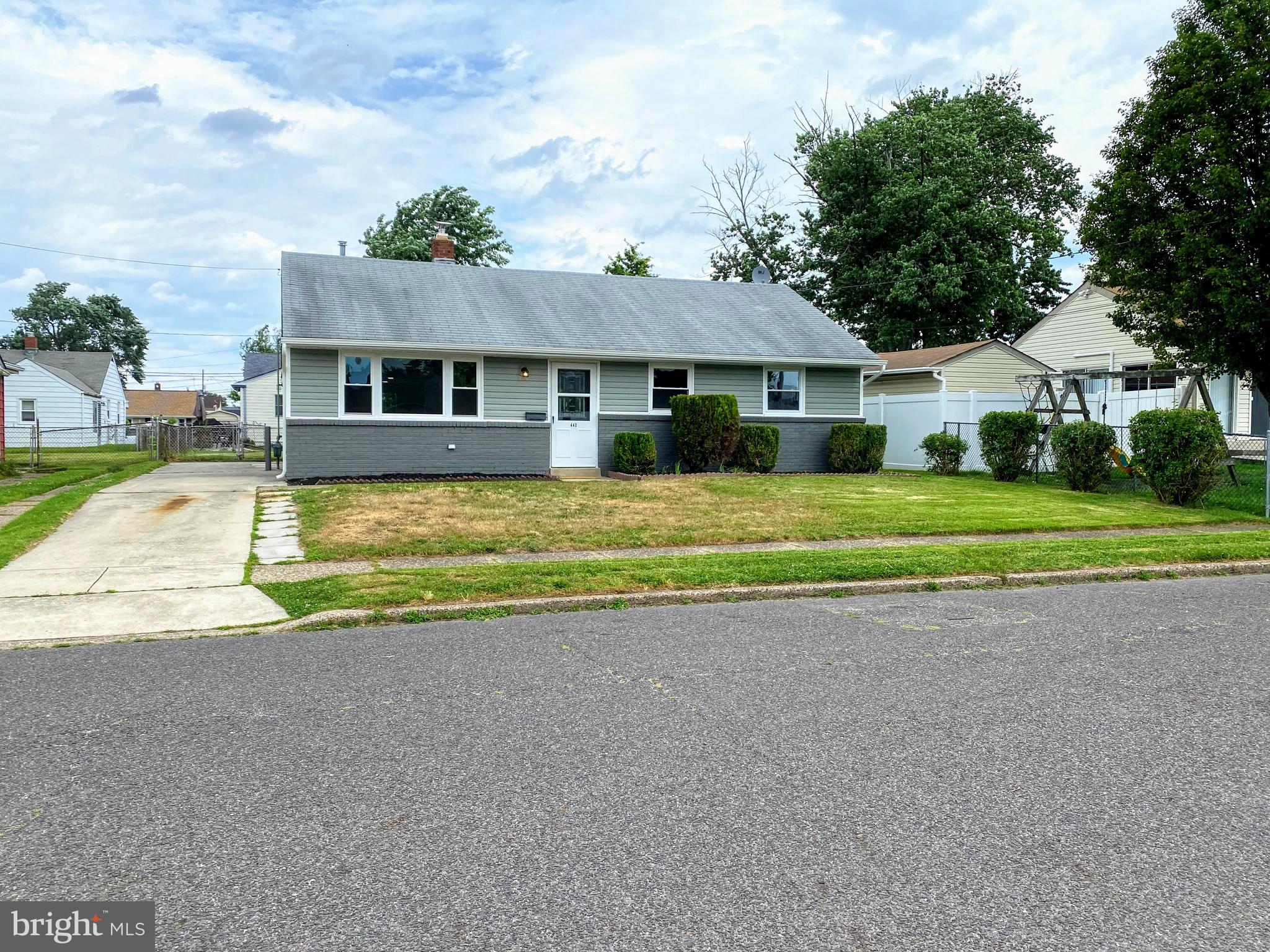 443 Colonial Road Bellmawr, NJ 08031 - Photo 2 of 41 Front of Home
