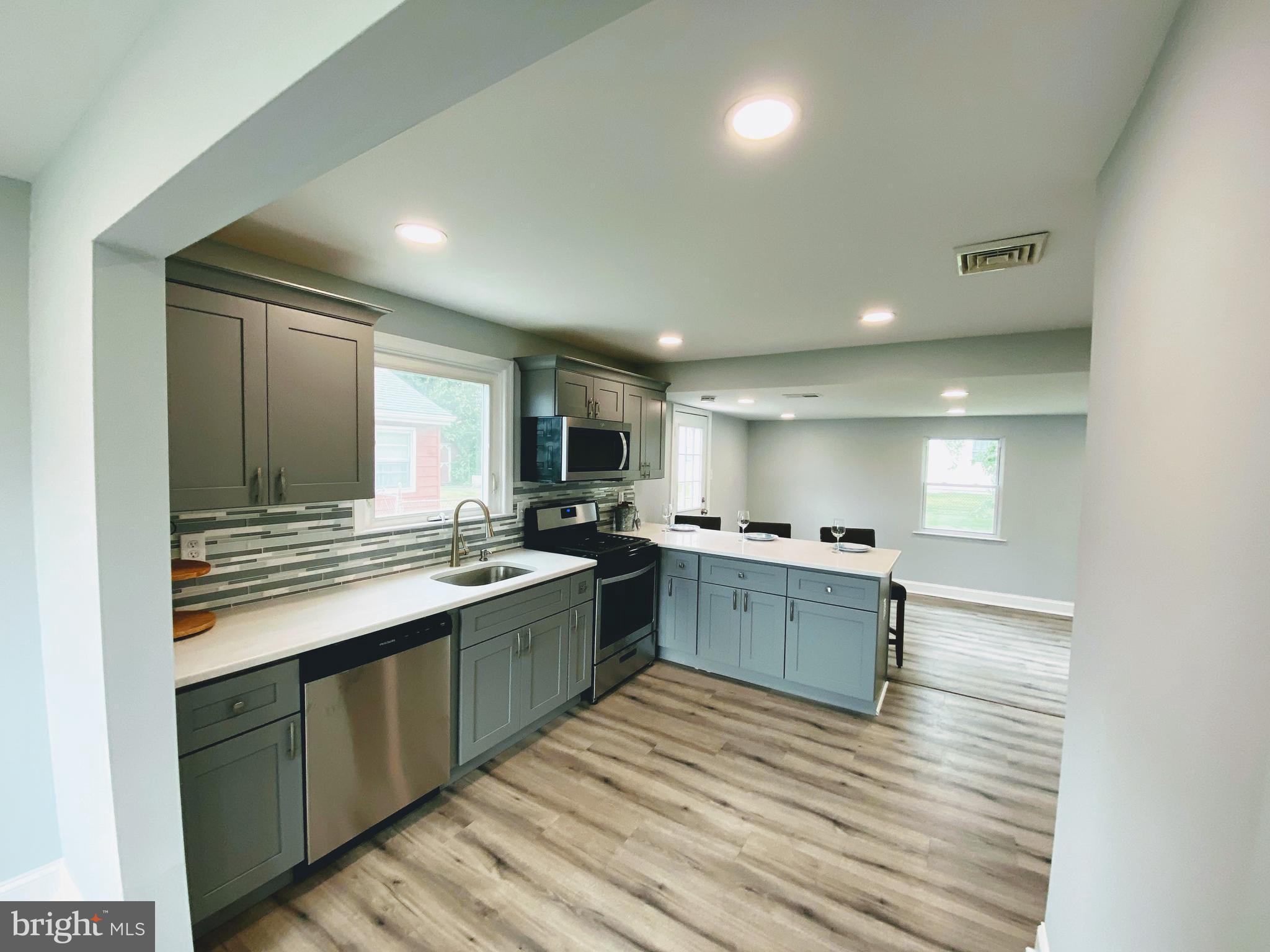 443 Colonial Road Bellmawr, NJ 08031 - Photo 12 of 41 Kitchen