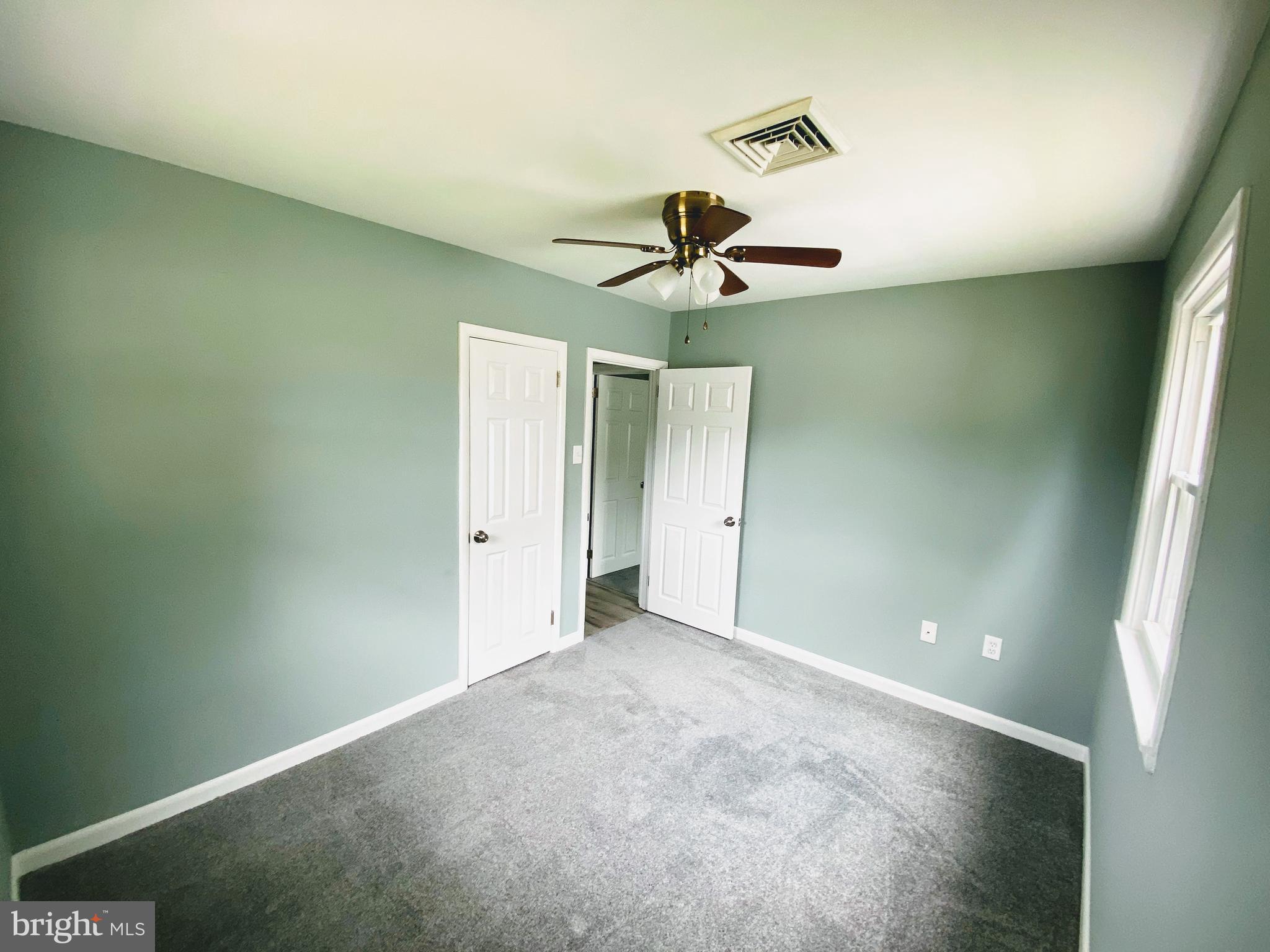 443 Colonial Road Bellmawr, NJ 08031 - Photo 28 of 41 Bedroom