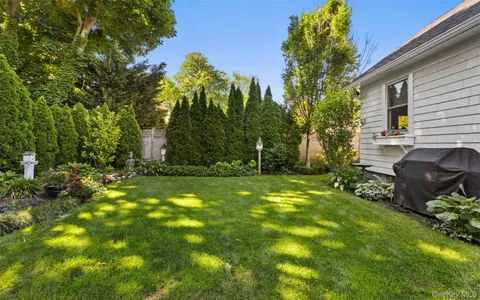 $779,000 | 418 Pine Acres Boulevard, Brightwaters, NY 11718