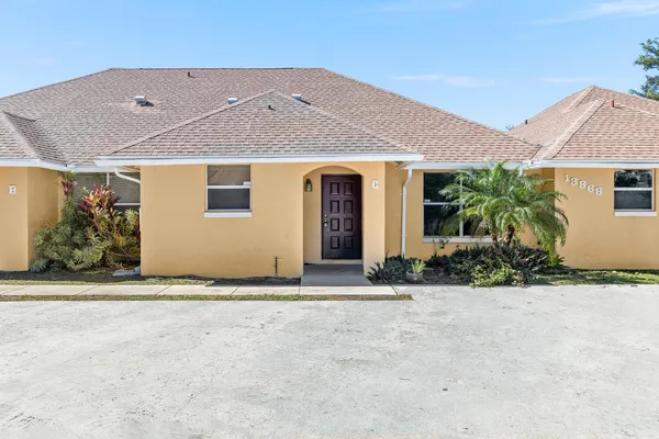 $2,250 | 13868 York Court, Unit C, Wellington, FL 33414