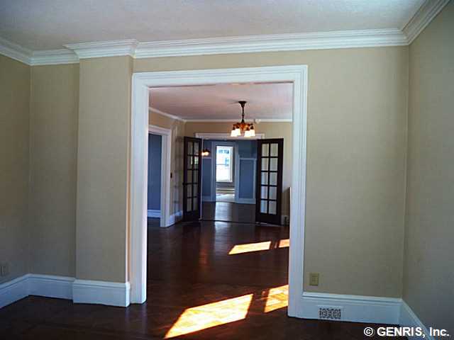43 Gregory Street Rochester, NY 14620 - Photo 14 of 25 Family Room