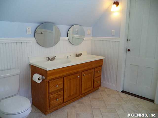 43 Gregory Street Rochester, NY 14620 - Photo 17 of 25 Bathroom