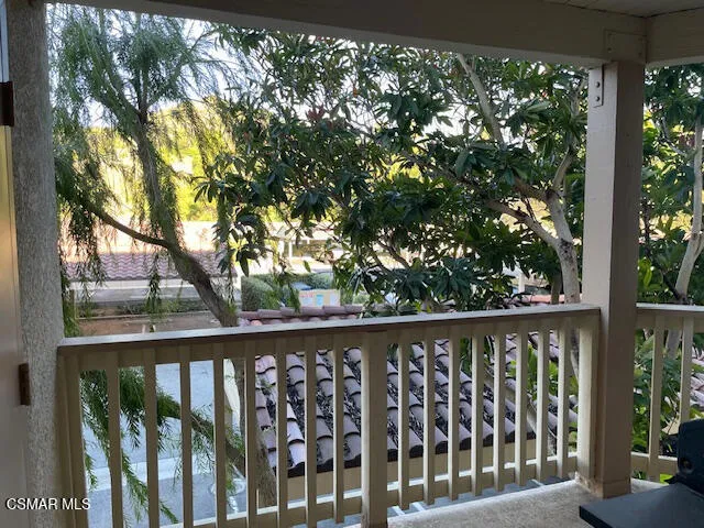 $435,000 | 5744 Oak Bend Lane, Unit 305, Oak Park, CA 91377