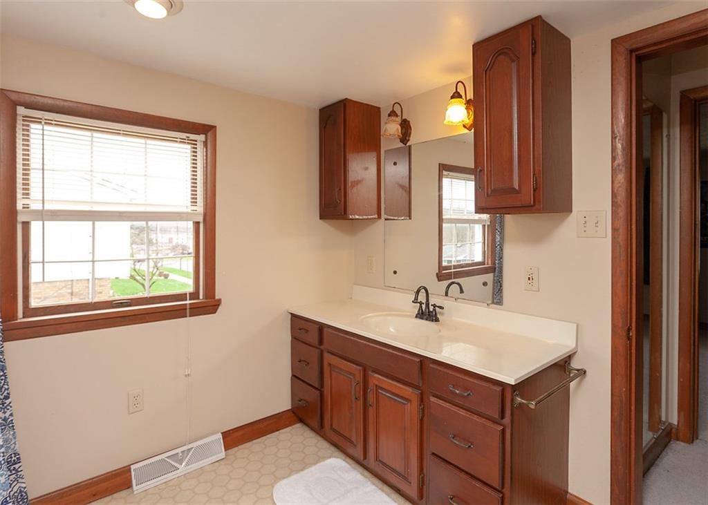 206 Independence Street Perryopolis, PA 15473 - Photo 20 of 24 Gallery Image 20