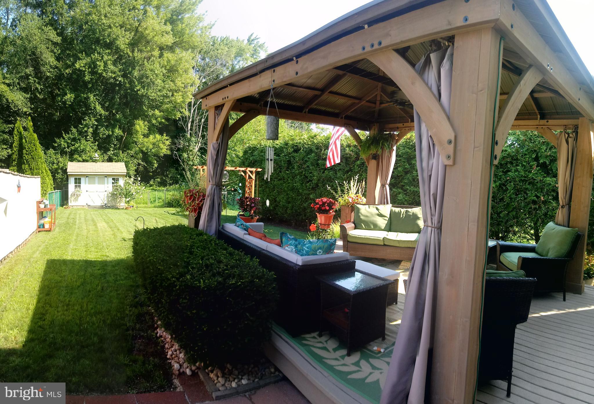 832 Roberts Road Warminster, PA 18974 - Photo 2 of 41 Back yard