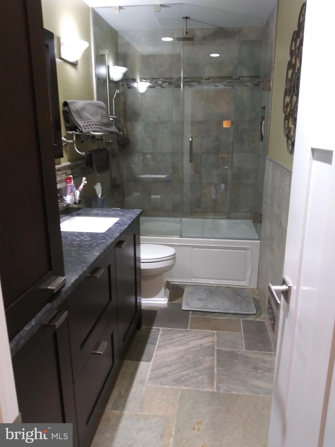 832 Roberts Road Warminster, PA 18974 - Photo 30 of 41 Full Bathroom