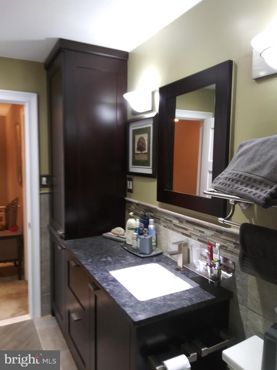 832 Roberts Road Warminster, PA 18974 - Photo 31 of 41 Full bathroom