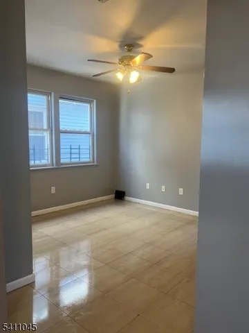 $2,400 | 126 Livingston Street, Elizabeth Port, NJ 07206