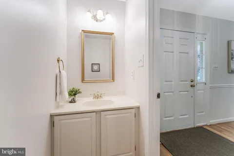 $825,000 | 13203 Stone Heather Drive, Herndon, VA 20171