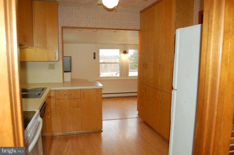 7502 Gaither Road Sykesville, MD 21784 - Photo 11 of 20 Kitchen