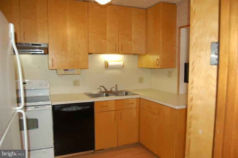 7502 Gaither Road Sykesville, MD 21784 - Photo 17 of 20 Kitchen