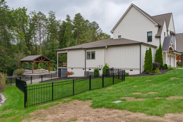 $1,050,000 | 9550 Wolf Creek Trail, Ooltewah, TN 37363